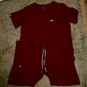 Figs technical collection scrub set. Top Size XL, pants XL/P